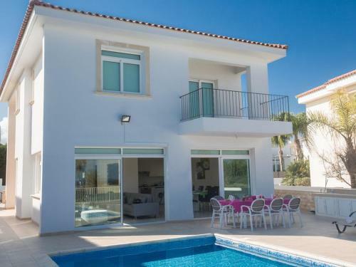 Villa Mesogi Seafront Stunning 4bdr Fontline Protaras Villa