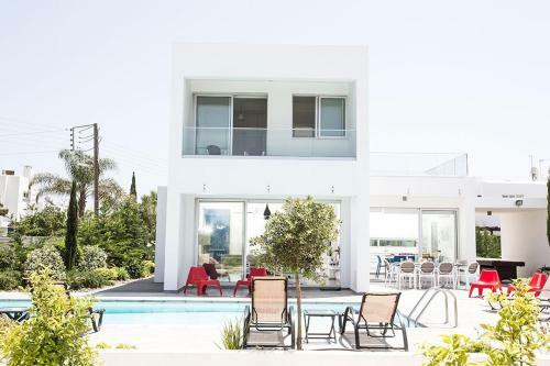 Villa Ochosto Chrysos - Stunning 5 Bedroom Protaras Villa - Close To Fig Tree Bay Beach