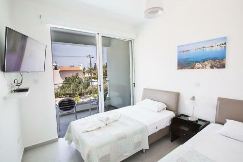 Villa Ochosto Chrysos - Stunning 5 Bedroom Protaras Villa - Close To Fig Tree Bay Beach