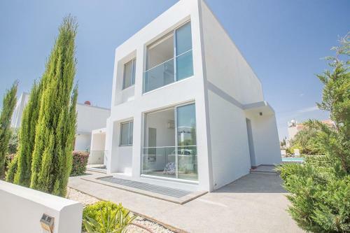 Villa Ochosto Chrysos - Stunning 5 Bedroom Protaras Villa - Close To Fig Tree Bay Beach