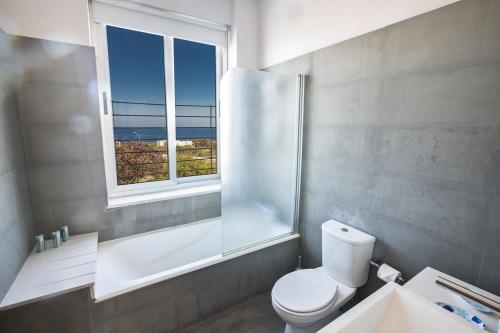 Protaras Villa Sleeps 9 With Pool And Air Con