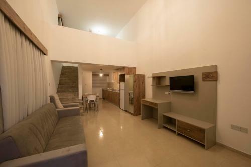 Apartamento Deniz Airport Suites