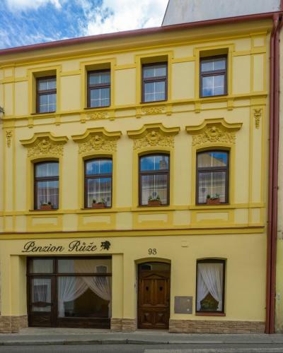 Hostal Penzion R??e