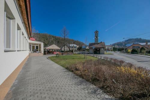Hotel Na Rybn�?ku Bohut�n