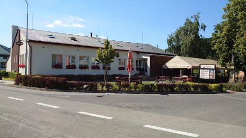 Hotel Na Rybn�?ku Bohut�n