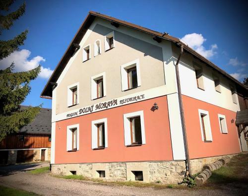 Hostal Penzion Doln� Morava