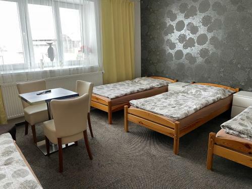 Hostal ?etnick� Stanice Hlubok�