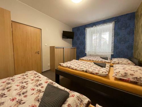 Hostal ?etnick� Stanice Hlubok�