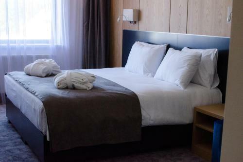 Azza Hotel & Restaurant
