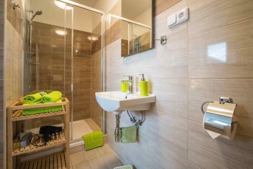 Hostal Penzion Eno