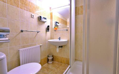 Hotel D?b�n