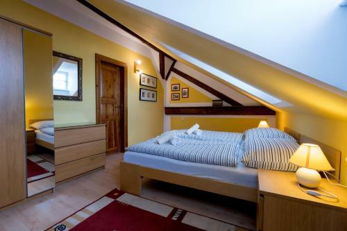 Hostal Penzion U Hr�dku