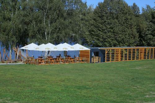 Marina & Glamping Nov� ?ivoho??