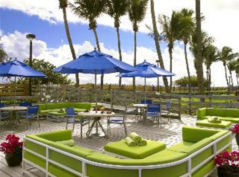 Hotel Radisson Resort Miami Beach