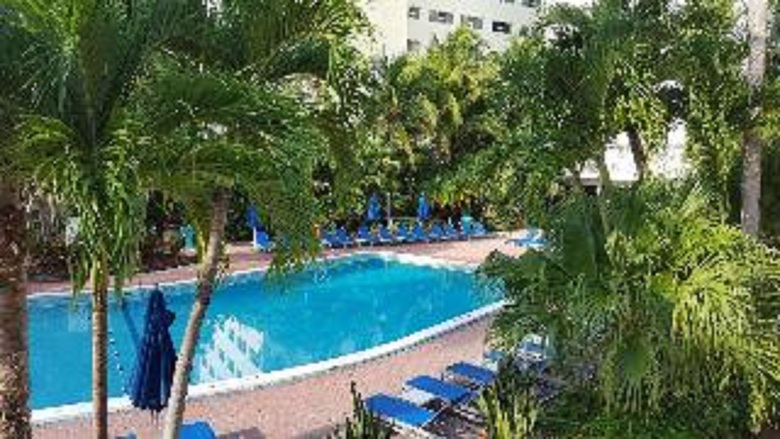 Hotel Radisson Resort Miami Beach