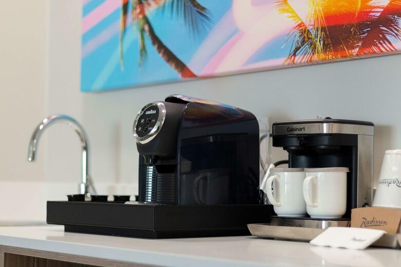 Hotel Radisson Resort Miami Beach