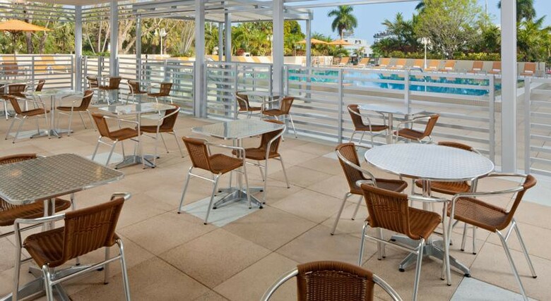 Hotel Courtyard Miami Coconut Grove