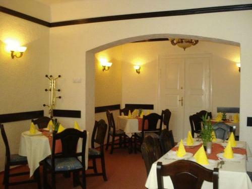 Hostal Pension Hotel Fast