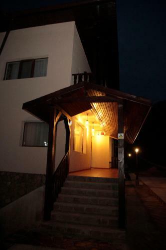 Hostal Pensiunea Arido