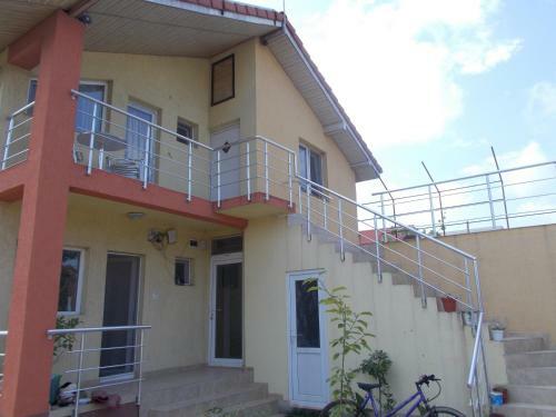 Hostal Vila Rapsodiei