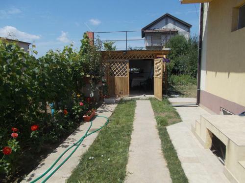 Hostal Vila Rapsodiei