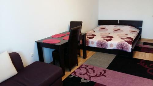 Apartamentos Garsoniera Lakeview