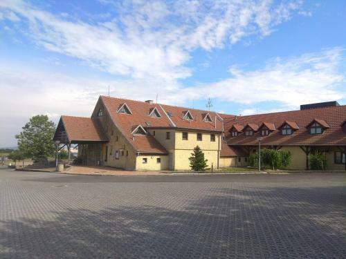 Hotel Statek Ol?any