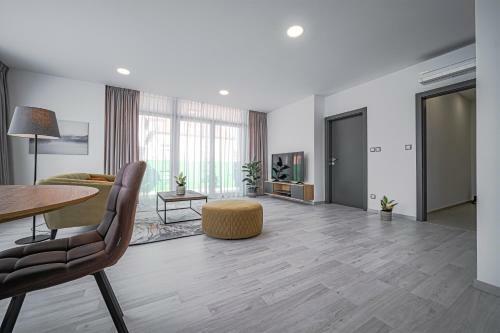 Grunt Apartments