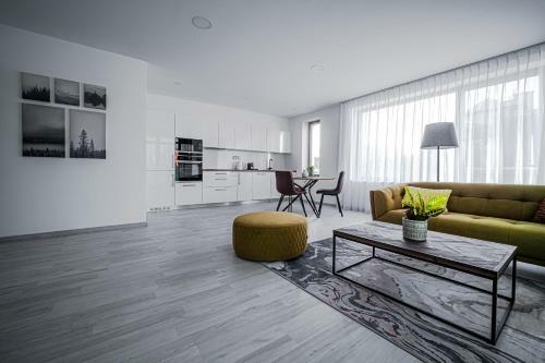Grunt Apartments