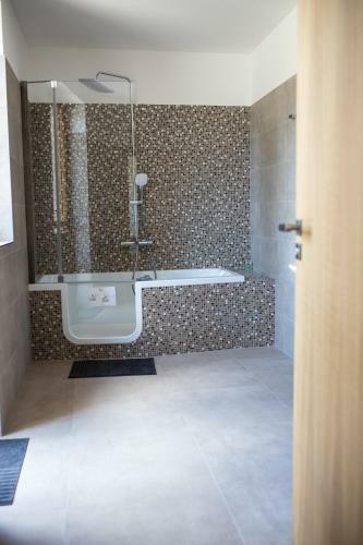 Hostal Apartm�ny V�no Hru?ka Pardubice