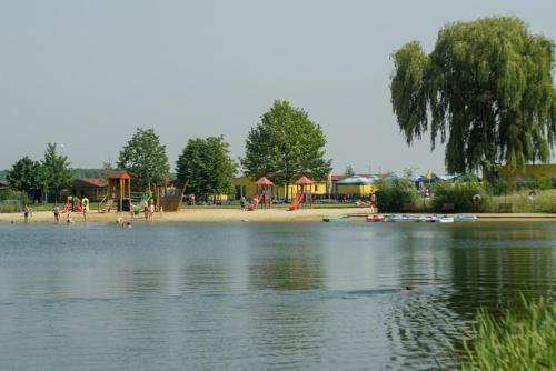 Auto-aqua-cyclocamp Ostro?sk� Nov� Ves