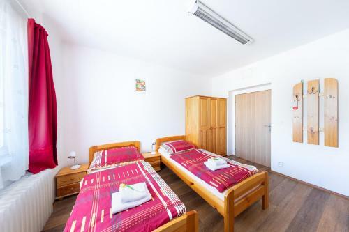 Hostal Penziony Bene?