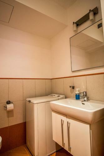 Apartamento Unique Apt 250m From The Charles Bridge