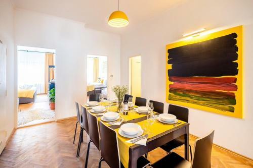 Prague Authentic Apartment At Historical Square