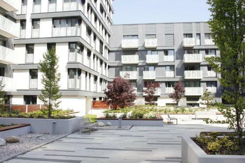Ol Apartments