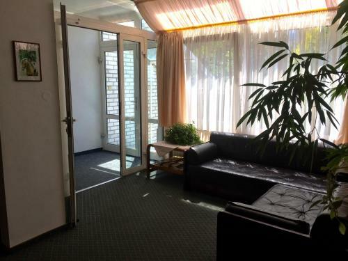 Hostal Hotel-pension Kam�k