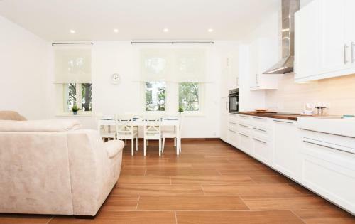 Havlicek Gardens Apartment