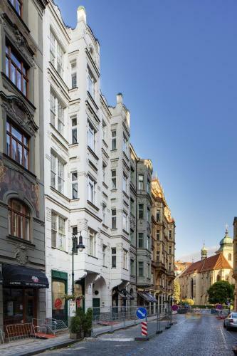V Kolkovn? Old Town Apartment