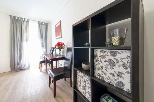 Nobles Apartments