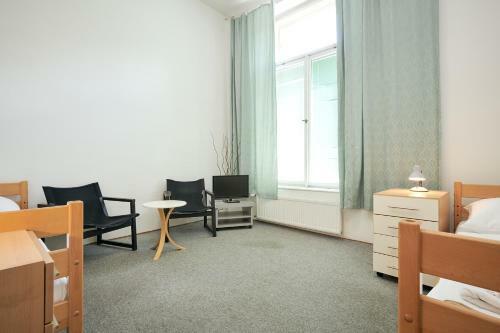 Aparthotel Hostel Mikol�?e Al?e