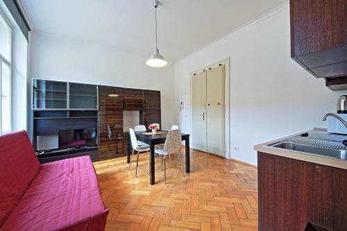 Vincent Apartment
