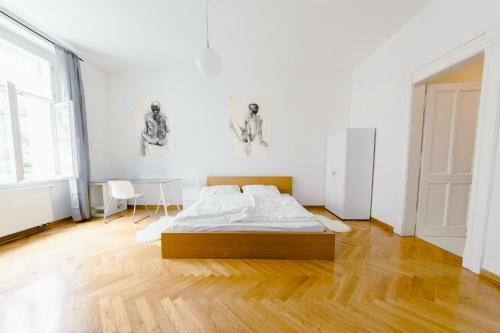 Kubel�kova Apartments