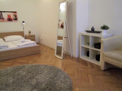 Wenceslas Square Apartments By Otsa