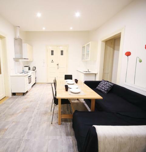 7bdr Apartment In The Center