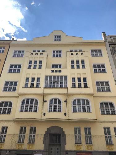 7bdr Apartment In The Center