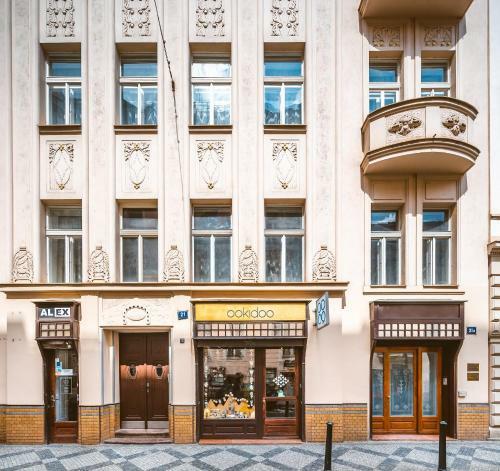 Kafka Apartment 4br+2bath Old Town