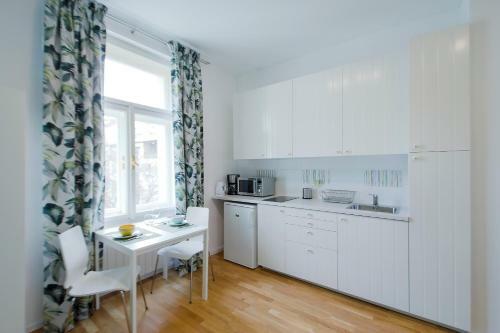 Modern Apartment Spanelska