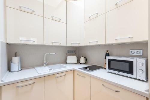 Cozy&quiet Apartment With A/c In City Centre