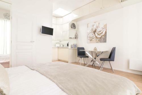 Cozy&quiet Apartment With A/c In City Centre