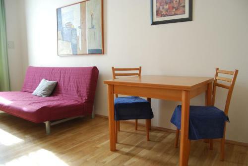 Duskova Apartments